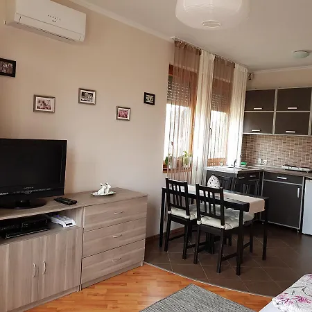 Magnólia Apartman Apartamento *