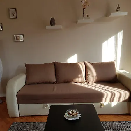 Magnólia Apartman Apartamento Gyula